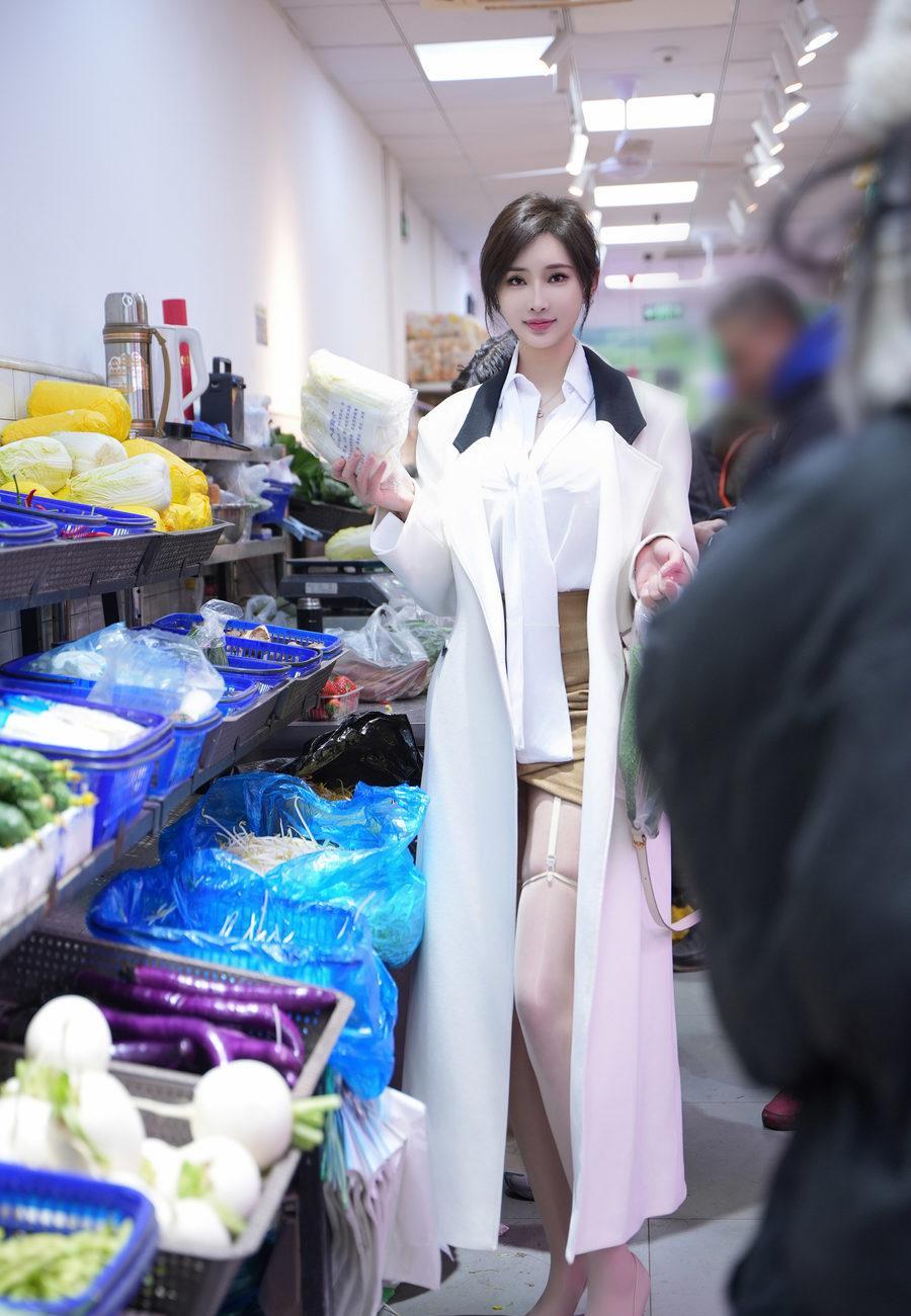 [XiuRen秀人网] 2024.02.07 No.8083 Carol周妍希 [96+1P]