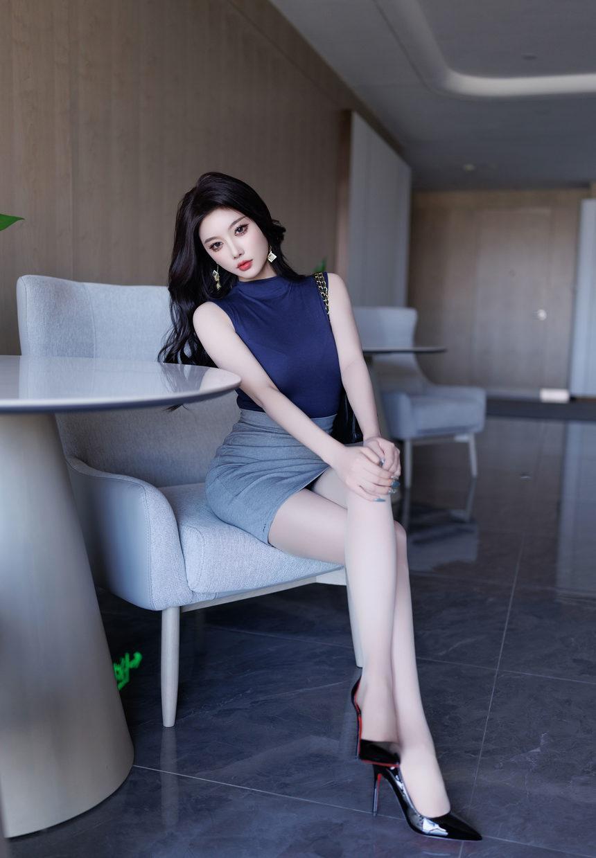 [XiuRen秀人网] 2025.02.08 No.9857 杨晨晨Yome [90+1P]