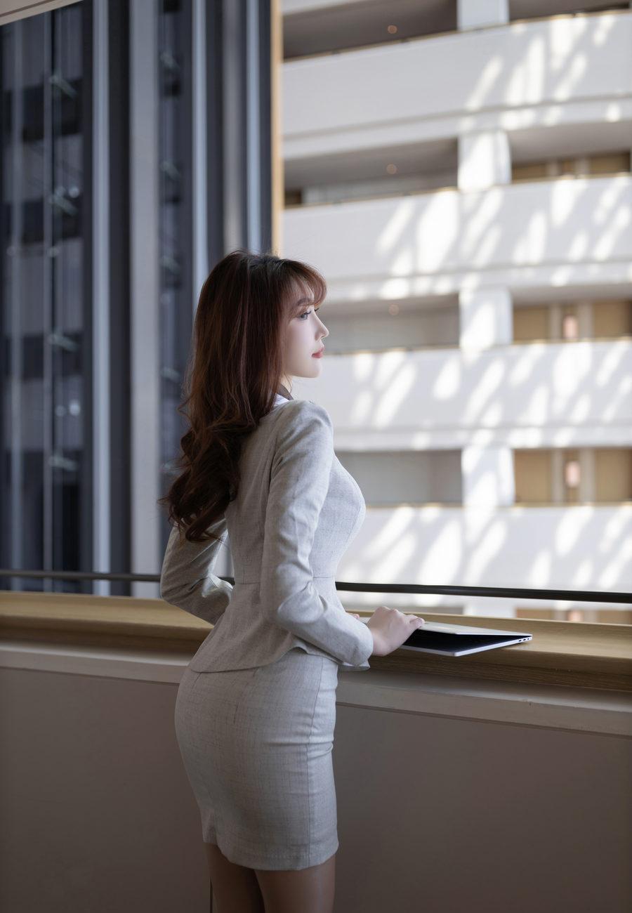 [XiuRen秀人网] 2024.01.11 No.7949 陆萱萱 [80+1P]