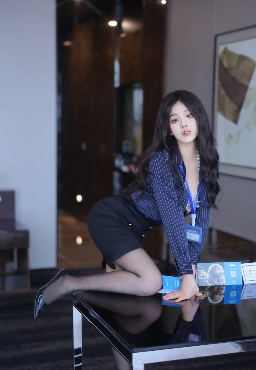 [XiuRen秀人网] 2024.04.11 No.8373 王心悦 [82+1P]