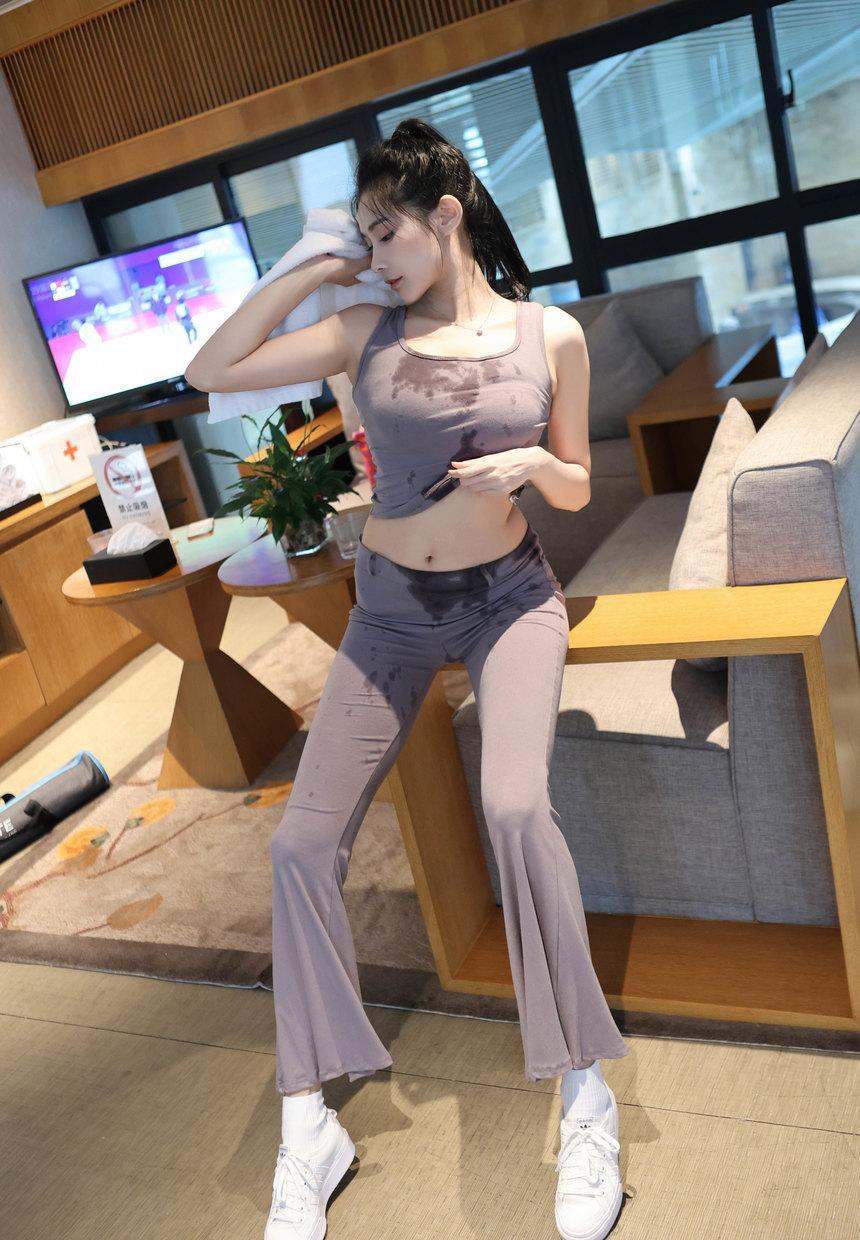 [XiuRen秀人网] 2023.10.16 No.7512 草莓mm [71+1P]