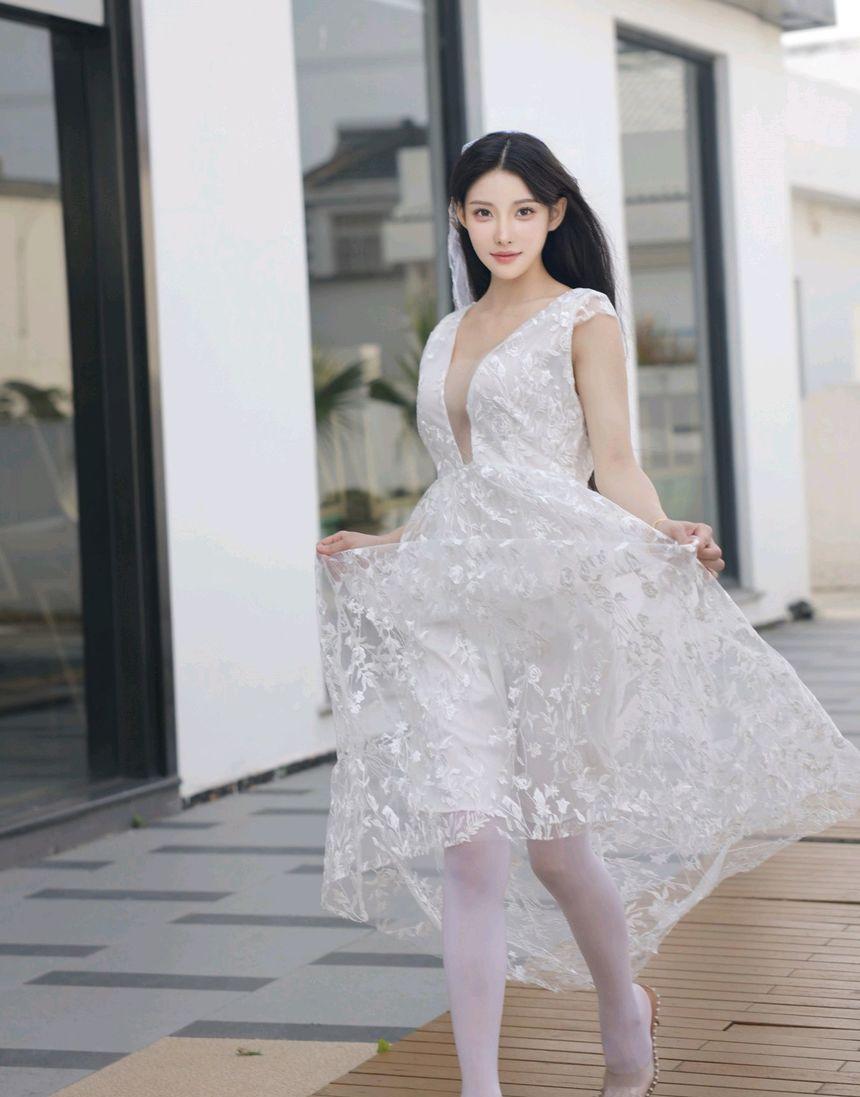 [XiuRen秀人网] 2025.08.18 No.10661 梨霜儿 [82+1P]