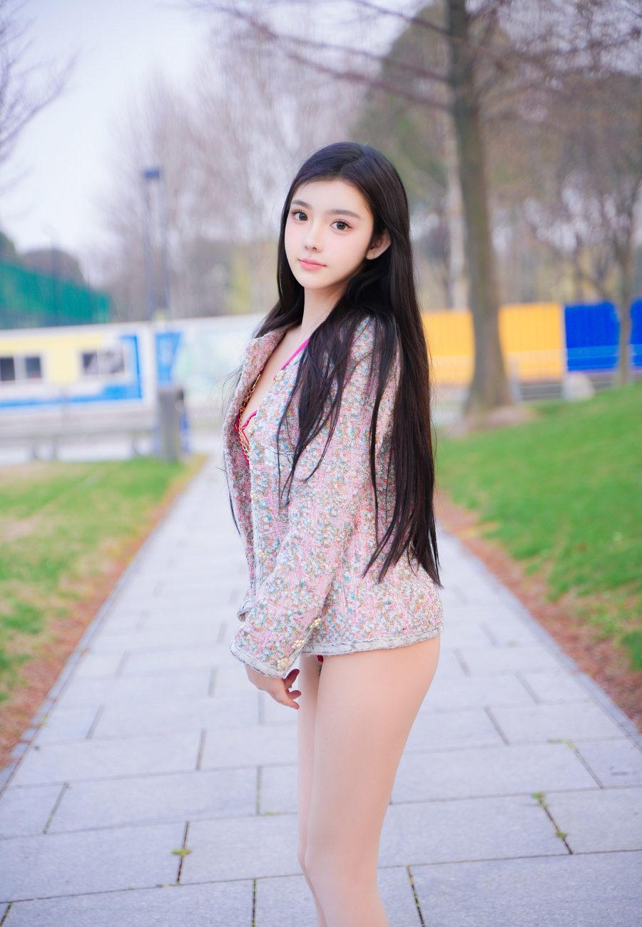 [XiuRen秀人网] 2024.05.06 No.8489 龙雪儿 [49+1P]