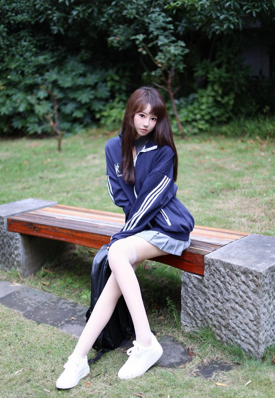 [XiuRen秀人网] 2023.12.08 No.7784 韩系学妹 [69+1P]