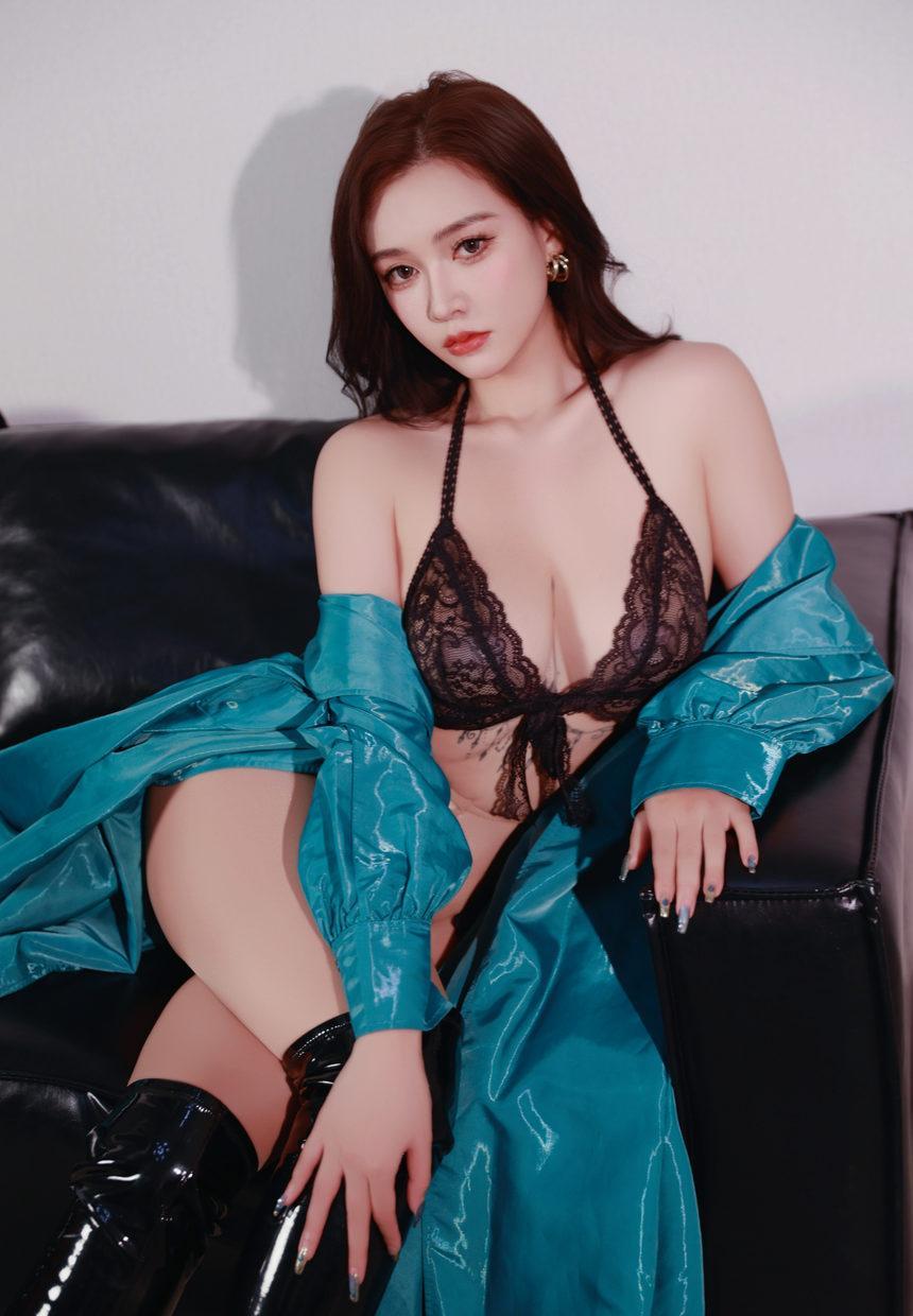 [XiuRen秀人网] 2025.09.17 No.10776 娜比 [82+1P]