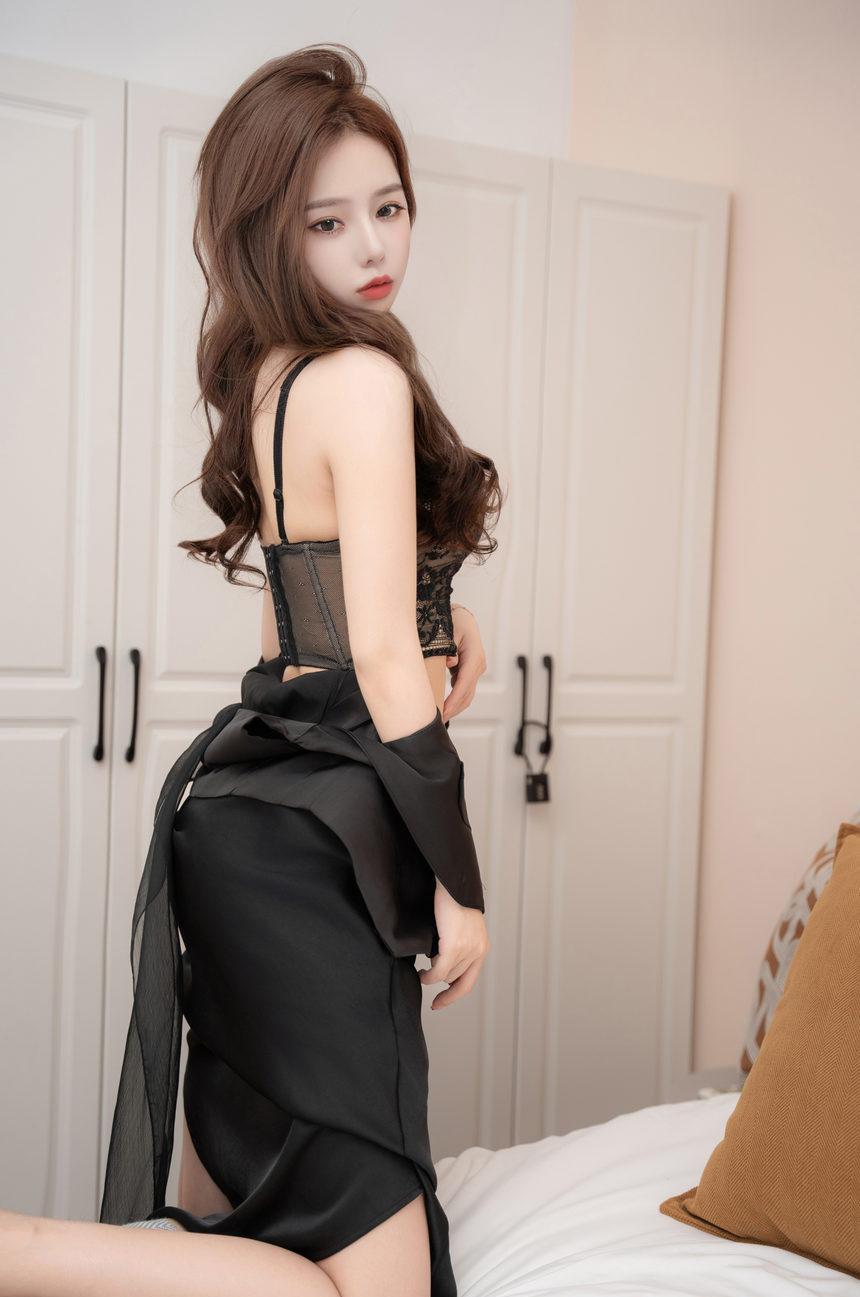 [XiuRen秀人网] 2024.11.27 No.9511 拍黄瓜girl [75+1P]