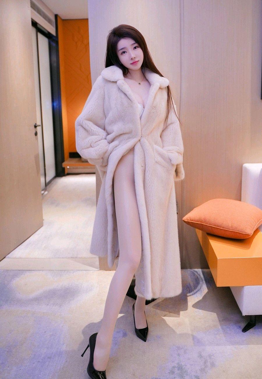 [XiuRen秀人网] 2024.01.24 No.8013 雨儿酱eve [83+1P]