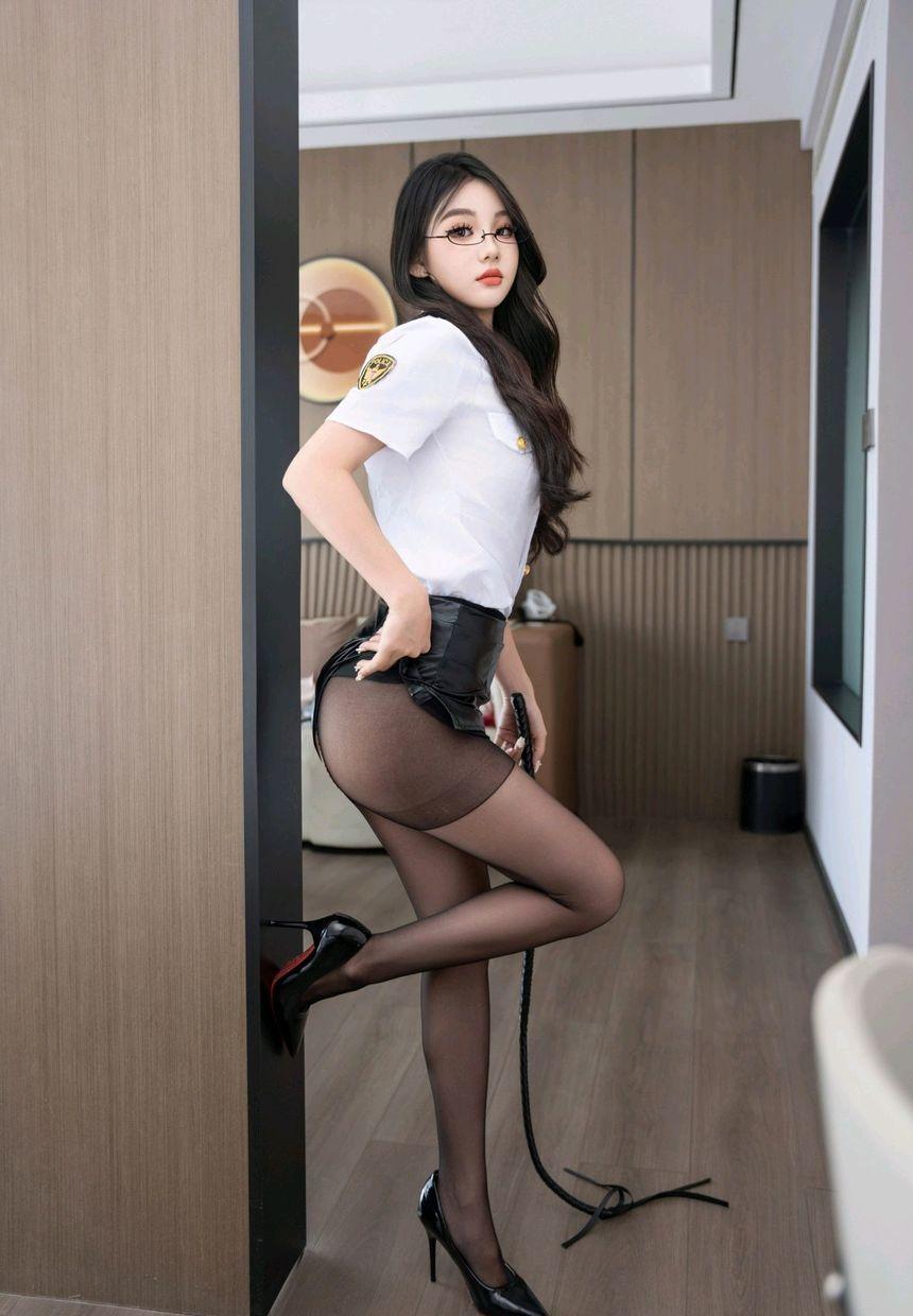 [XiuRen秀人网] 2024.09.05 No.9113 黑麦子 [67+1P]