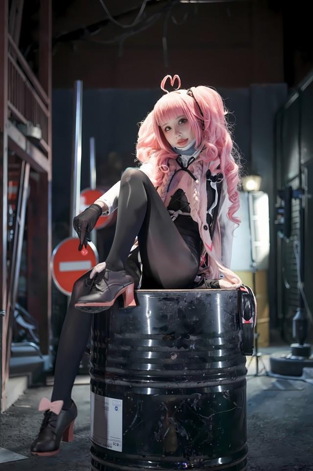 您的蛋蛋 NO.048 交错战线 粉毛卡提娜 [92P-669MB]