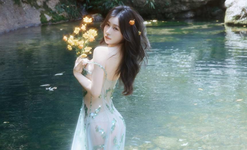 [XiuRen秀人网] 2025.09.11 No.10756 尹甜甜 [60+1P]