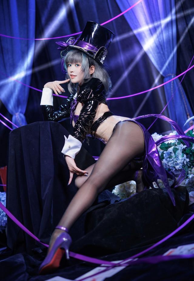 肃雨雨雨 – ​碧蓝航线 柴郡[12P-95MB]