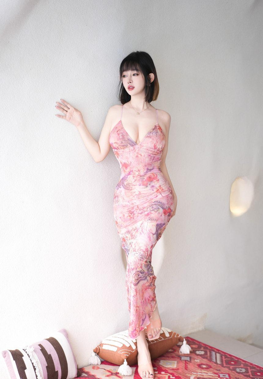 [XiuRen秀人网] 2024.08.16 No.9025 王雨纯 [71+1P]