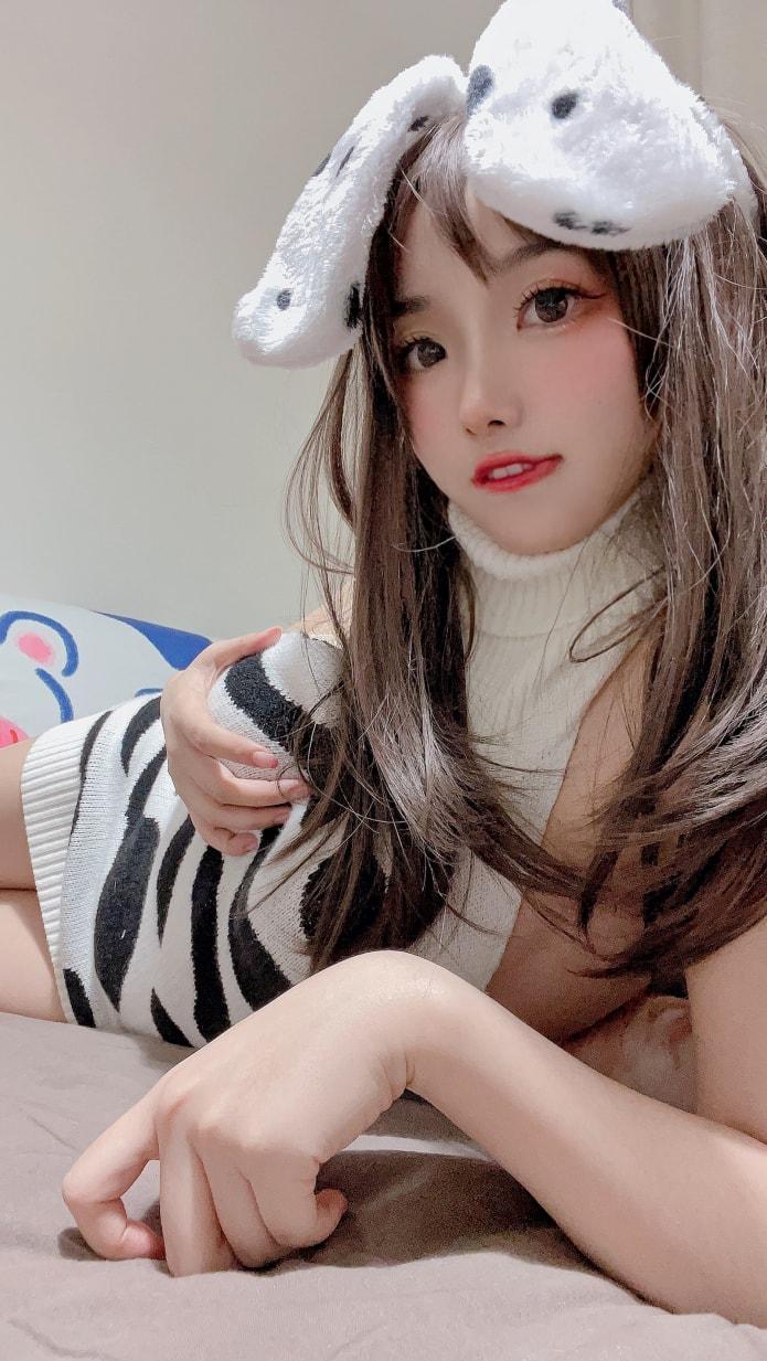 刺青Poi 毛衣-美女推荐